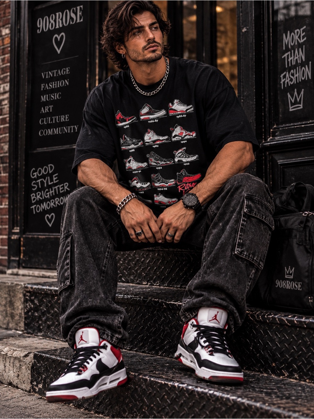 Retro Kicks Sneaker Graphic Black Crew Neck T-Shirt Size L